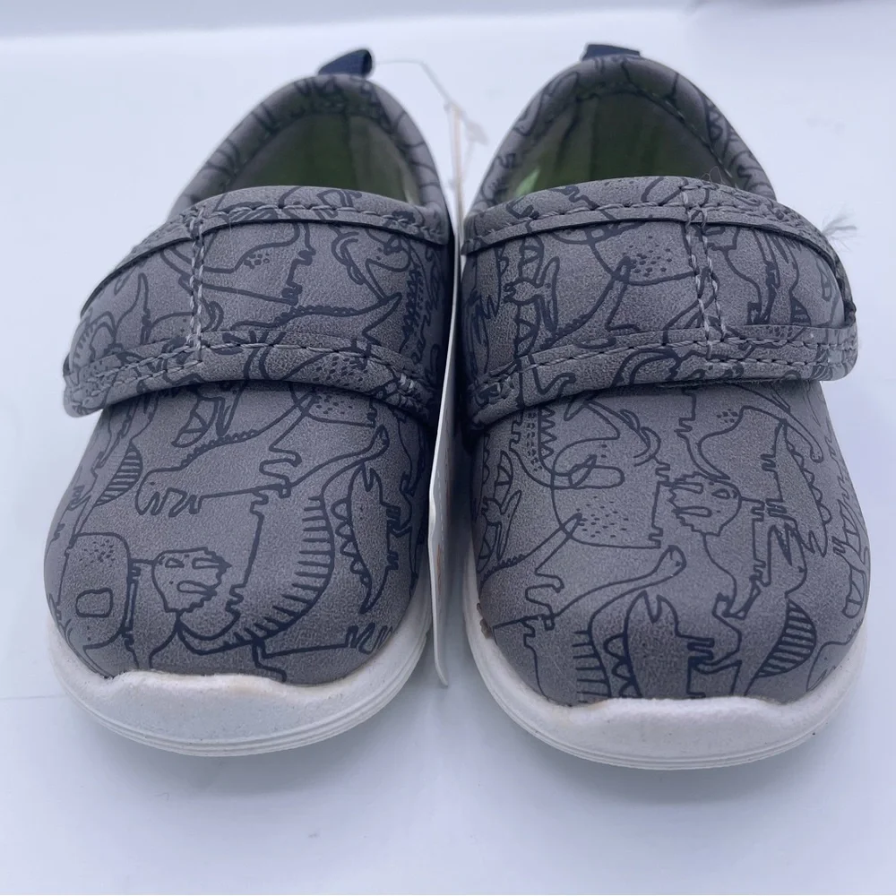 CARTER’S baby boy Turbo2 easy on comfy gray sneakers Size 2 (3-6months)